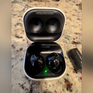 Samsung Galaxy Buds 2 Pro